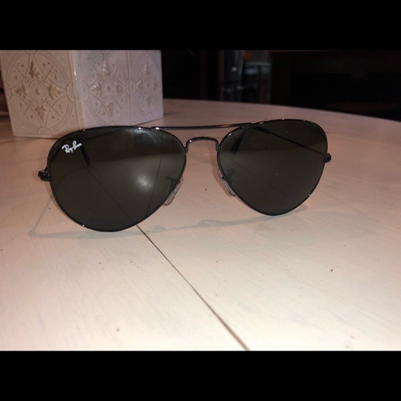 All black ray ban aviators, worn twice, brand new! - Picture 4 of 6